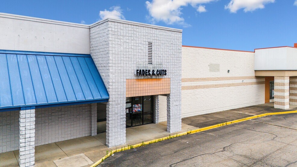 More Photos Of 2310-2318 Highway 45, Columbus Unknown For Lease