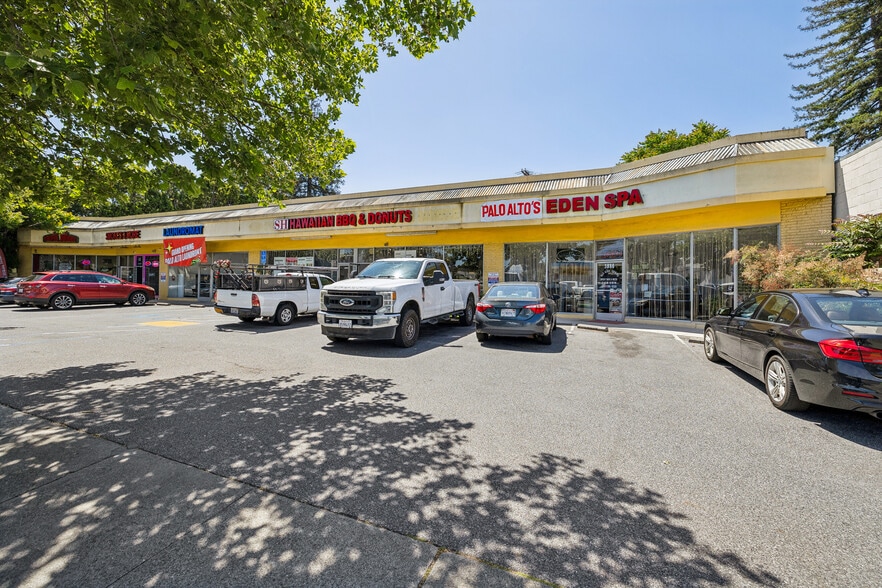 Primary Photo Of 3886-3898 El Camino Real, Palo Alto Freestanding For Sale