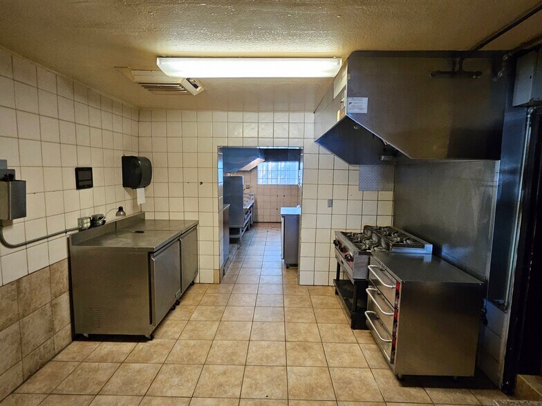 More Photos Of 1226 W Hadley Ave, Las Cruces Restaurant For Sale