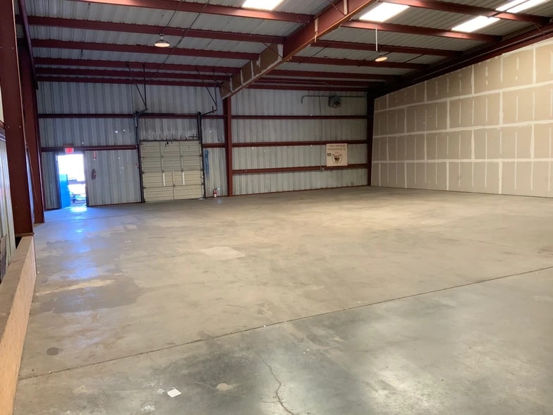 More Photos Of 60-130 Industrial Way, Brisbane Unknown For Lease