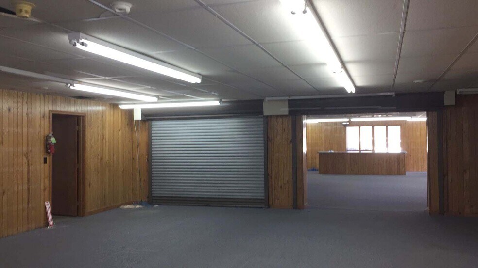 More Photos Of 216 W Chicago St, Jonesville Office For Sale