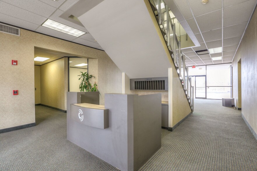 More Photos Of 1115 Gemini St, Houston Loft Creative Space For Lease