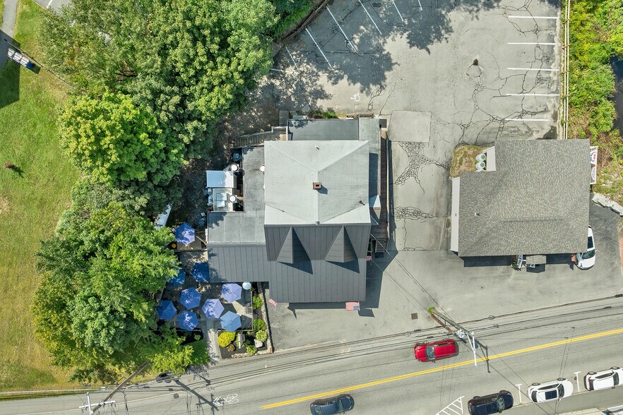 More Photos Of 40 Main St, Goffstown Restaurant For Sale