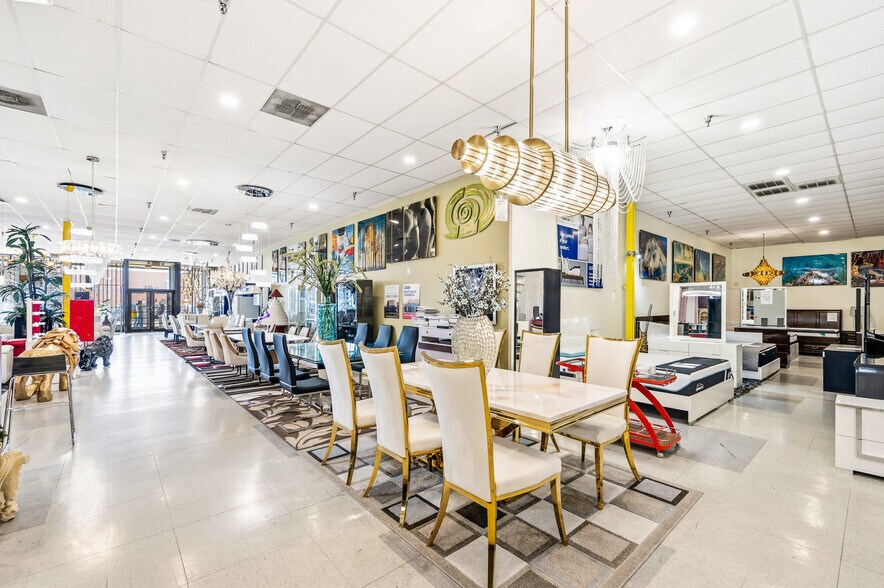 More Photos Of 11814 Bellaire Blvd, Houston Storefront For Sale