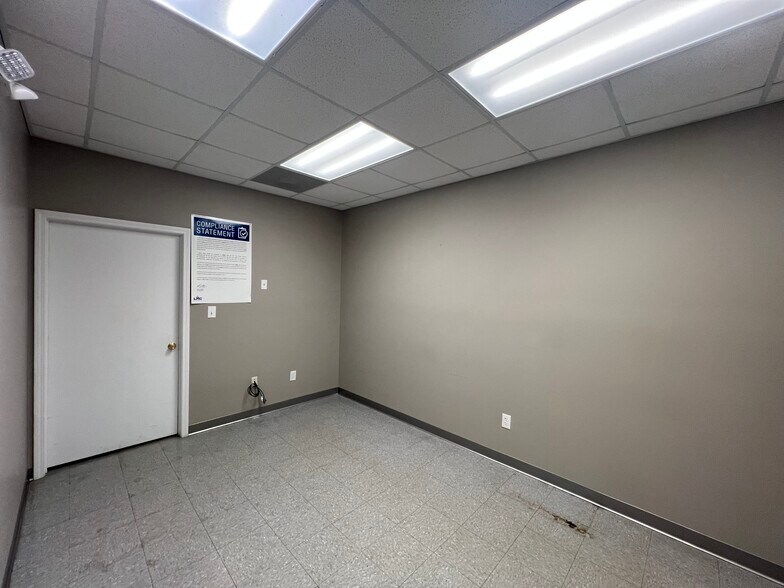 More Photos Of 810 E Craig St, Atmore Medical For Sale