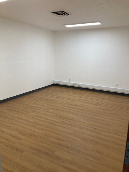 More Photos Of 2196 American Ave, Hayward Warehouse For Lease