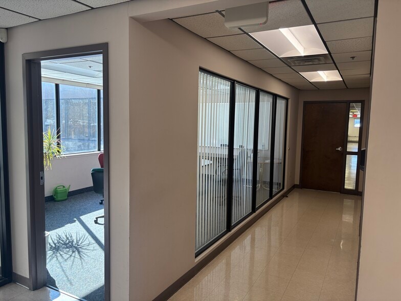 More Photos Of 112 Frank Mossberg Dr, Attleboro Office For Sale