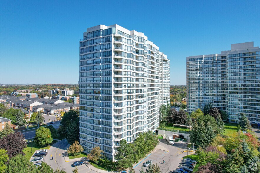 More Photos Of 7300-7330 Yonge St, Vaughan Apartments For Lease