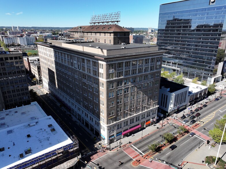 More Photos Of 707 Broad St, Newark Office For Lease