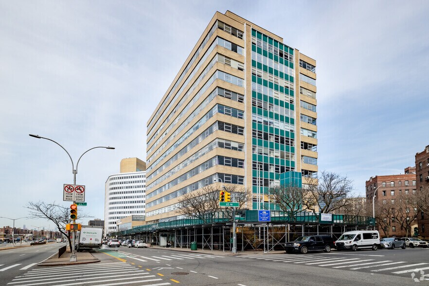 More Photos Of 97-77 Queens Blvd, Rego Park Office For Lease
