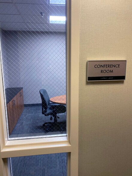 More Photos Of 2780 Snelling Ave N, Roseville Medical For Lease