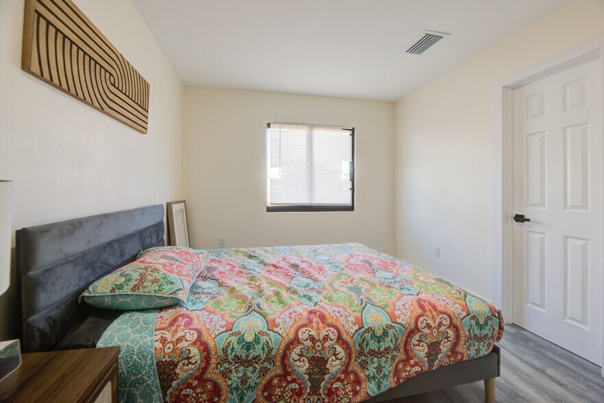 More Photos Of 742 NW 70th St, Miami Apartments For Sale