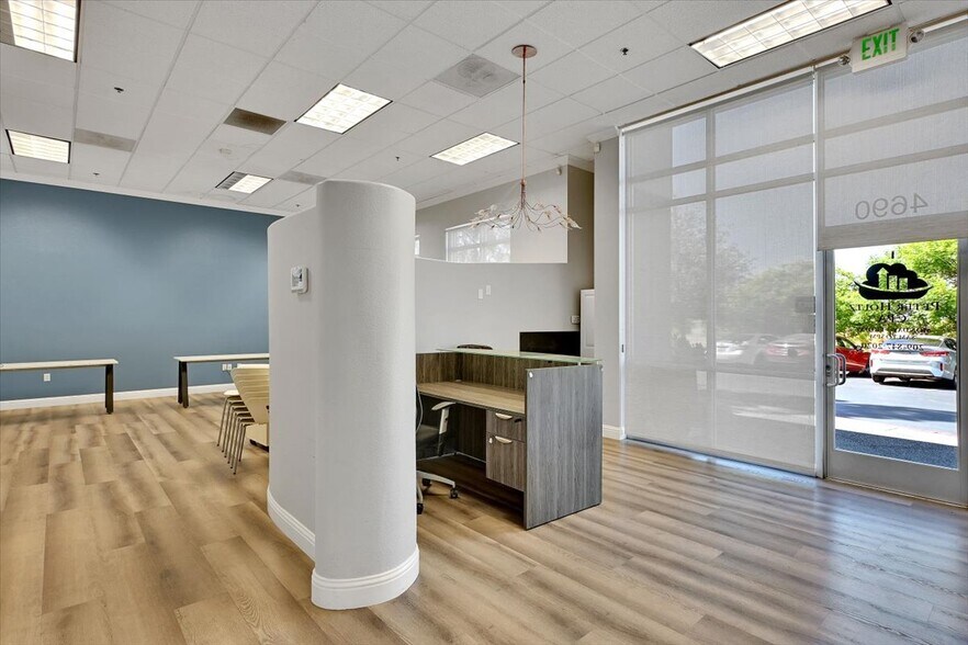 More Photos Of 4690 Duckhorn Dr, Sacramento Research And Development For Sale