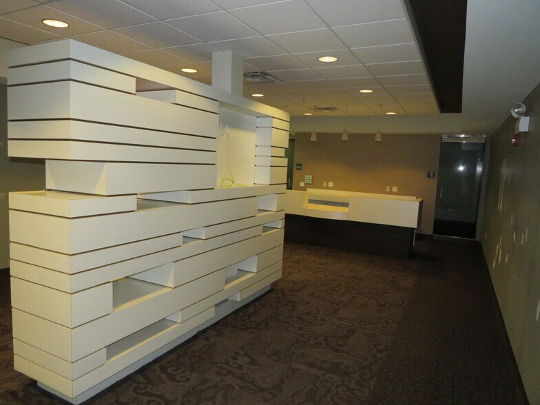 More Photos Of 7000 Caton Farm Rd, Plainfield Medical For Lease