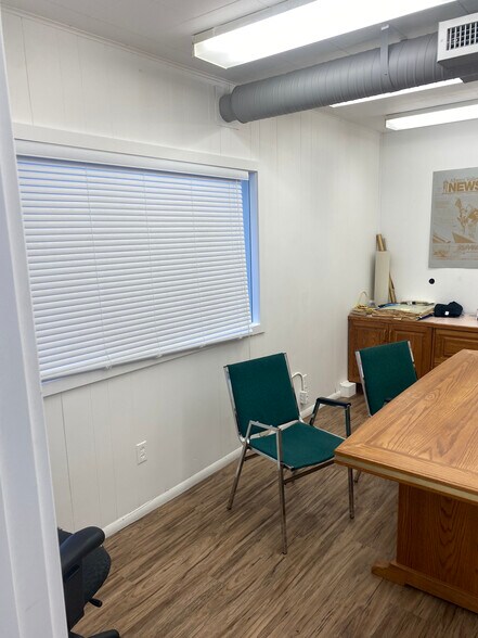 More Photos Of 4918 Napier St, Port Alberni Flex For Sale