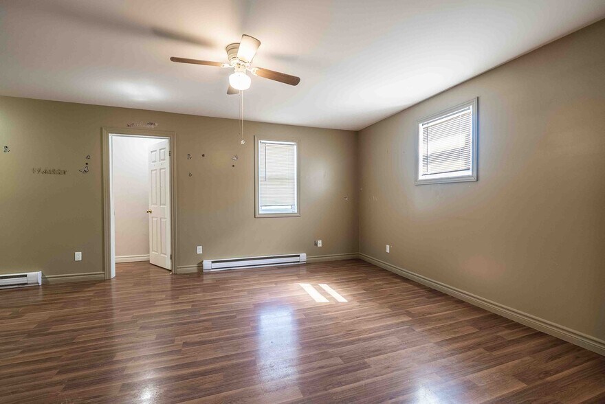 More Photos Of 396-400 Melvin Ave, Sudbury Apartments For Sale