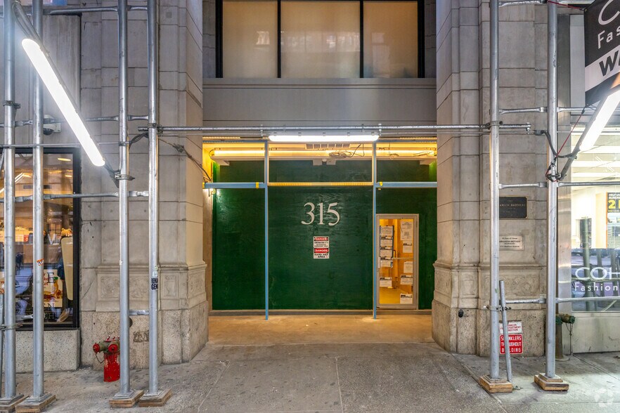 More Photos Of 315 Madison Ave, New York Office For Lease