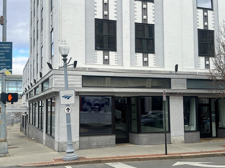 Primary Photo Of 131 Campbell Ave SW, Roanoke Apartments For Lease