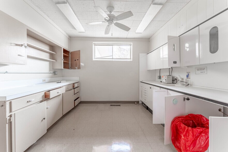 More Photos Of 3600 Caddo St, Greenville Medical For Sale