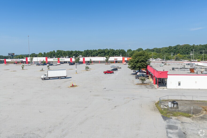 More Photos Of 4827-4903 Old National Hwy, College Park General Retail For Lease