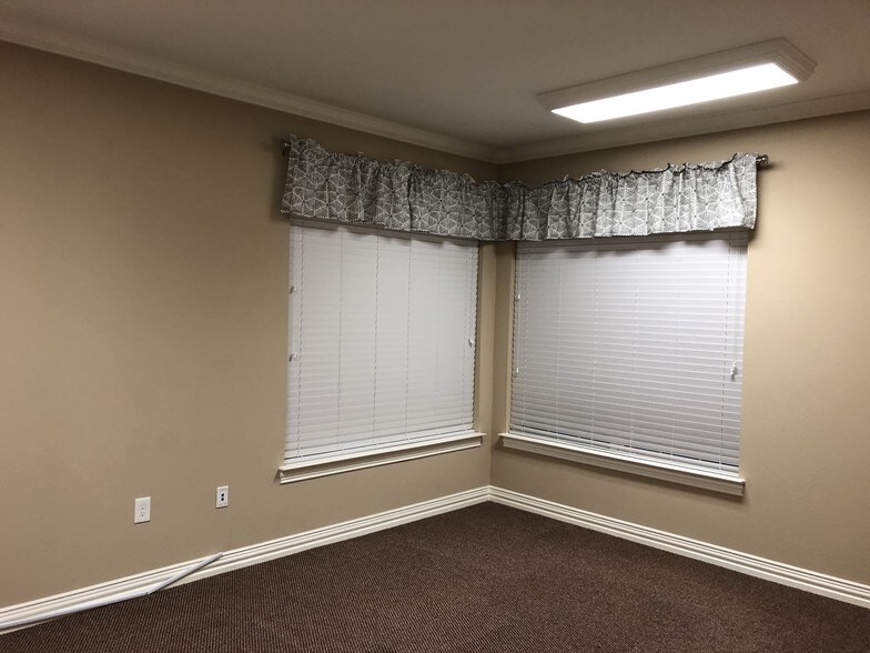 More Photos Of 8951 Collin McKinney Pky, McKinney Medical For Lease