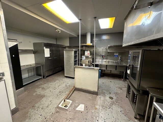 More Photos Of 326 23rd St, Oakland Restaurant For Lease