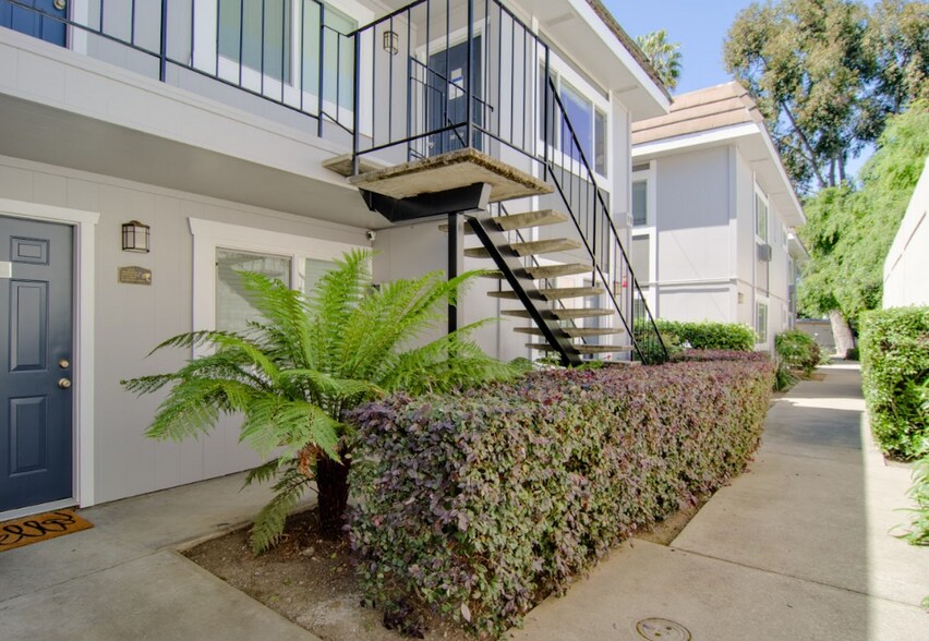 More Photos Of 229 Polaris Ave, Mountain View Office For Lease