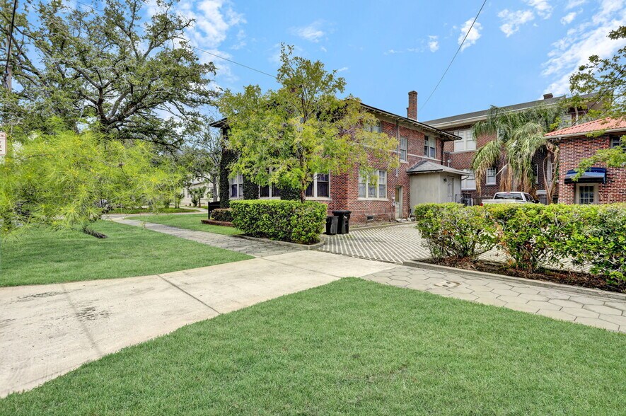 More Photos Of 2258 Riverside Ave, Jacksonville Office For Sale
