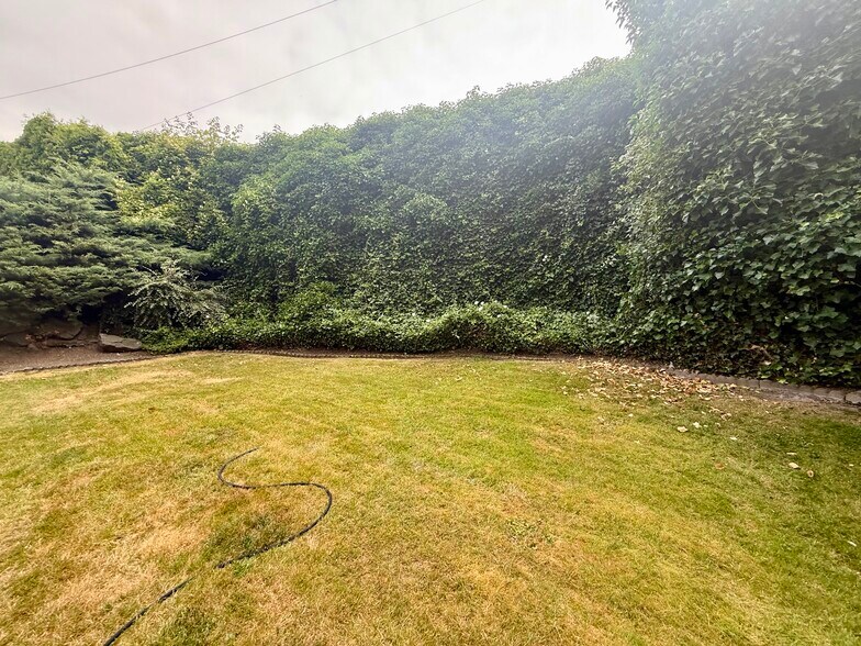 More Photos Of 2258 14th Ave W, Seattle Apartments For Sale