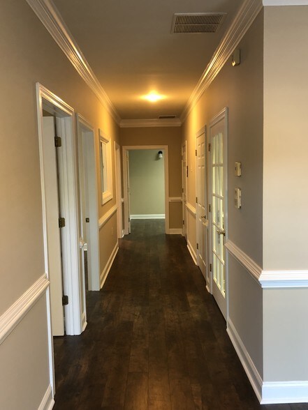 More Photos Of 4124 Chattahoochee Ter, Duluth Office For Sale