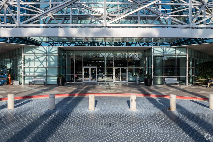 More Photos Of 5201 Great America Pkwy, Santa Clara Office For Lease