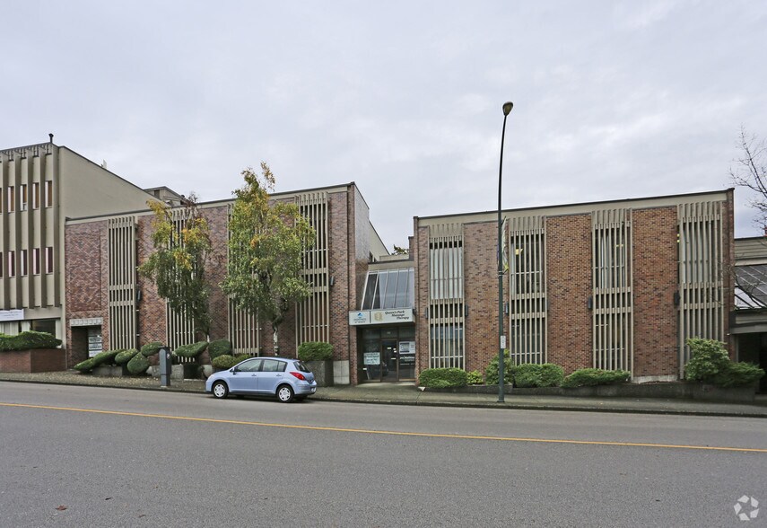 More Photos Of 301 Sixth St, New Westminster Office For Lease