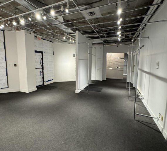 More Photos Of 1-5 Nicholas St, Ottawa Office For Sale