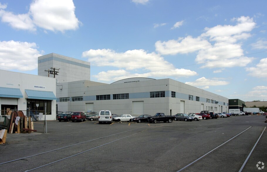 More Photos Of 2801 NW Nela St, Portland Warehouse For Lease
