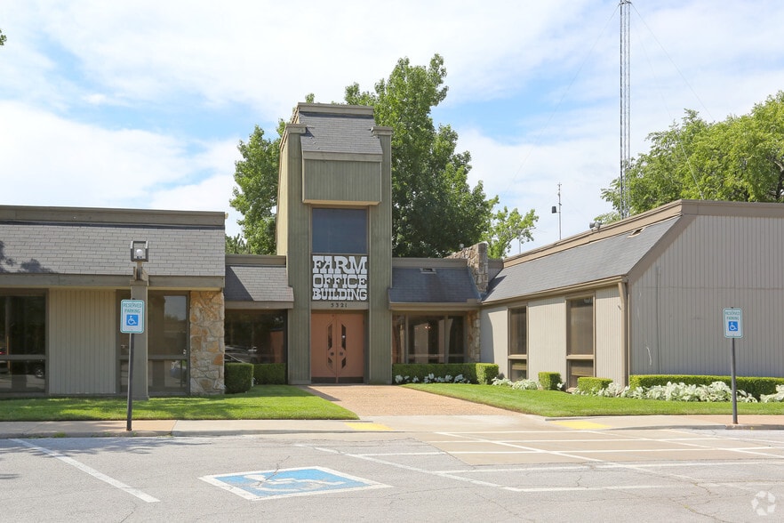 Primary Photo Of 5317-5359 S Sheridan Rd, Tulsa Coworking Space
