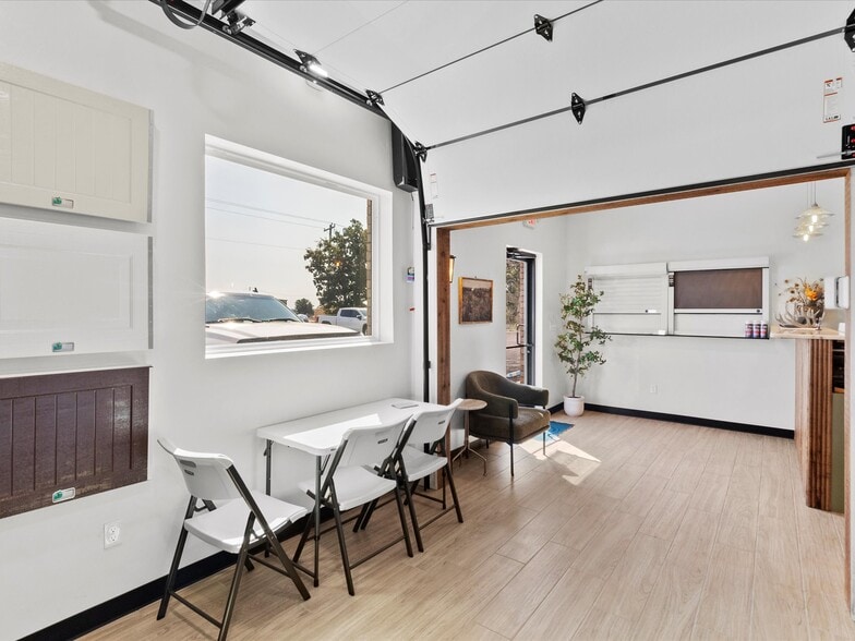 More Photos Of 801 S Tyler Ave, Blanchard Office For Sale