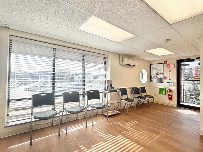 More Photos Of 1330 Mercer St, Princeton Office For Sale