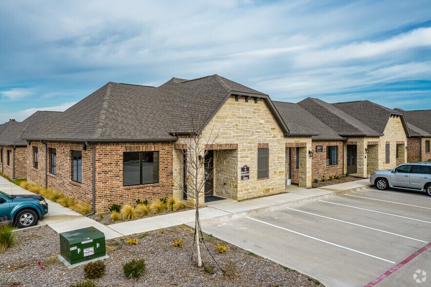 More Photos Of 2601 Little Elm Pky, Little Elm Medical For Sale