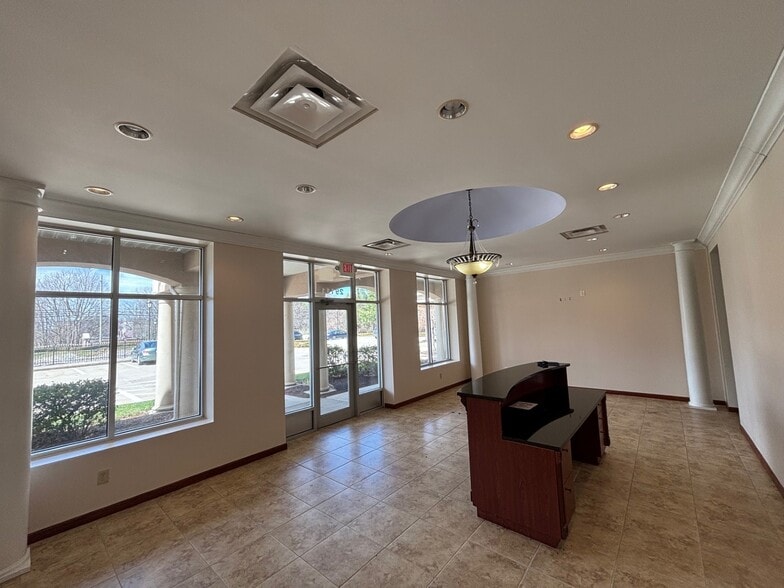 More Photos Of 29103-29115 Center Ridge Rd, Westlake Medical For Lease