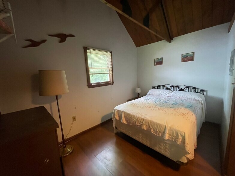 More Photos Of 853 Fairview Rd, Howard Apartments For Sale