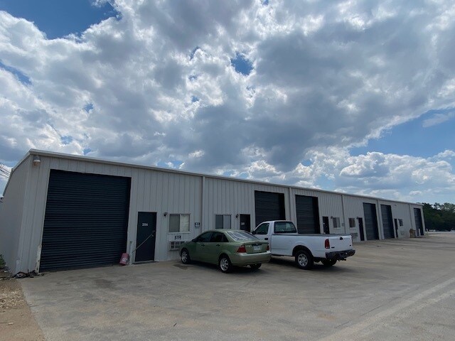 More Photos Of 15390 Hwy 29, Liberty Hill Warehouse For Lease