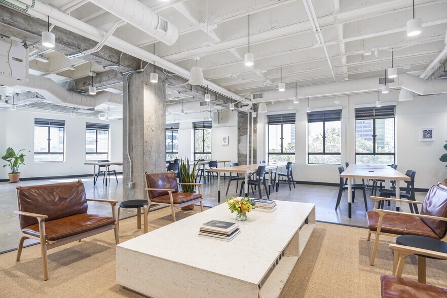 More Photos Of 2201 Broadway, Oakland Coworking Space