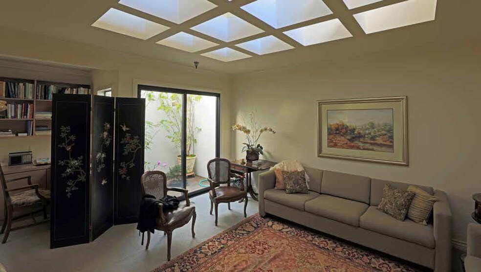 More Photos Of 1626 Westwood Blvd, Los Angeles Office For Lease