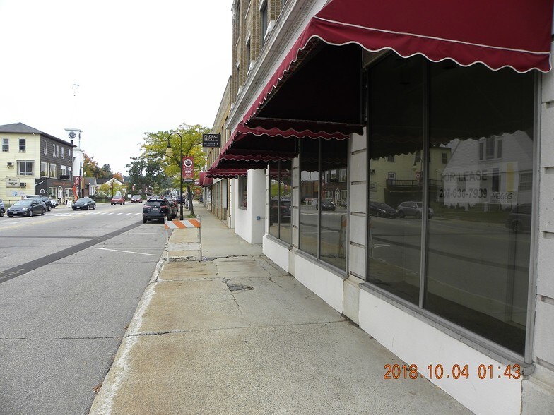 More Photos Of 4 Washington St, Sanford Office For Sale