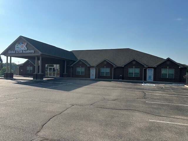 More Photos Of 500 Macready Ave, Monroe Office For Lease