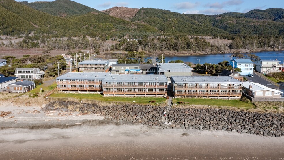 More Photos Of 101 NW 11th Ave, Rockaway Beach Hotel For Sale