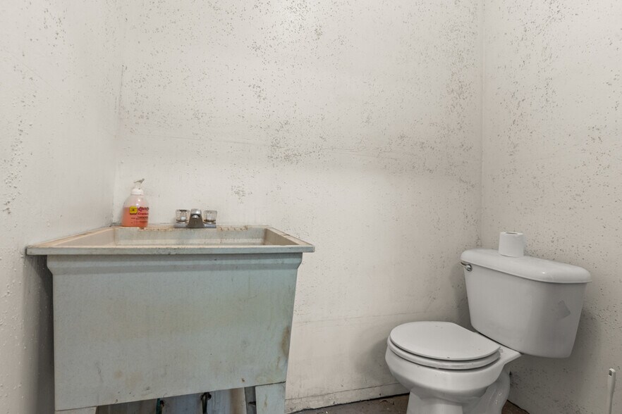 More Photos Of TBD E Marshall st @ Roberts St, Gilmer Light Manufacturing For Lease