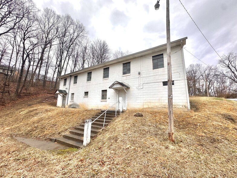 More Photos Of 105 Smith St, Beckley Religious Facility For Sale