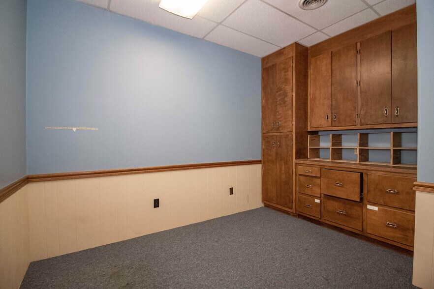 More Photos Of , Rockwell Medical For Lease