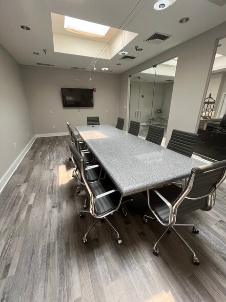 More Photos Of 2337 Philmont Ave, Huntingdon Valley Office For Lease